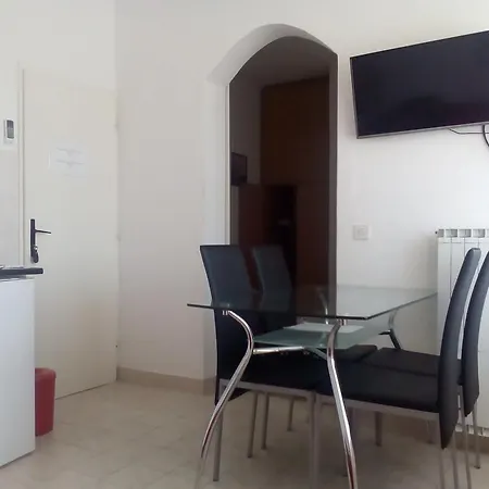 Jadranka Affittacamere 3*